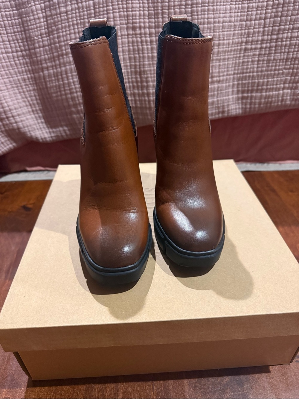 Steve Madden Brown Platform Cognac Ankle Boots